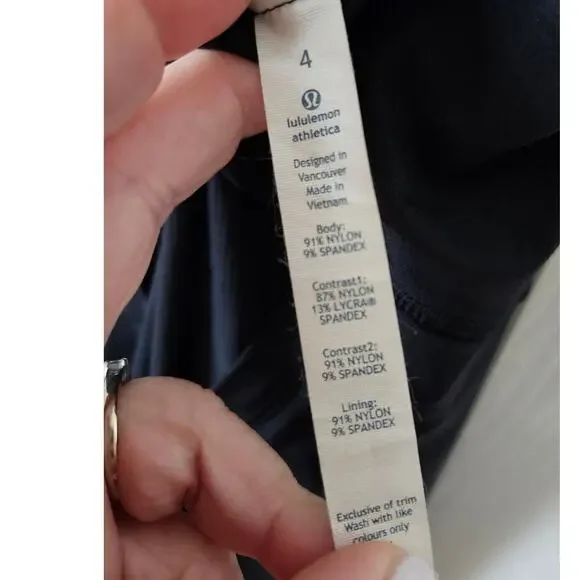 Lululemon Size 4 Black Tank Shirt Shapewear Compression Work out Athletic - Picture 5 of 7